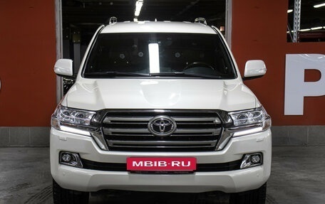 Toyota Land Cruiser 200, 2018 год, 6 498 000 рублей, 2 фотография