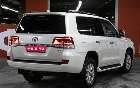 Toyota Land Cruiser 200, 2018 год, 6 498 000 рублей, 5 фотография