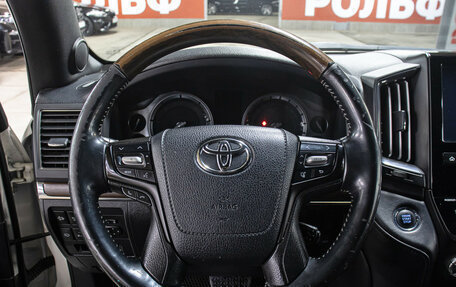 Toyota Land Cruiser 200, 2018 год, 6 498 000 рублей, 17 фотография