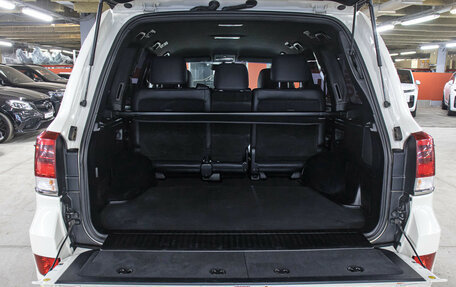 Toyota Land Cruiser 200, 2018 год, 6 498 000 рублей, 10 фотография