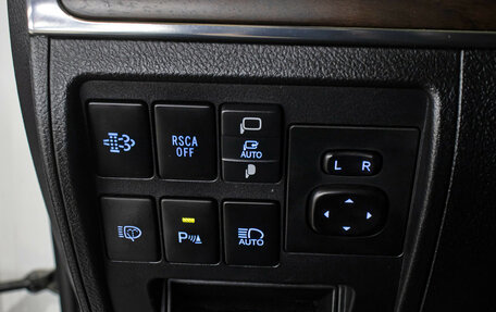 Toyota Land Cruiser 200, 2018 год, 6 498 000 рублей, 21 фотография