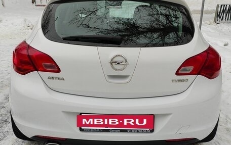 Opel Astra J, 2012 год, 1 000 000 рублей, 3 фотография