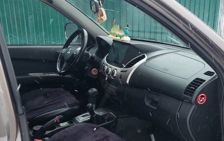 Mitsubishi L200 IV рестайлинг, 2014 год, 2 350 000 рублей, 4 фотография