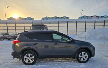 Toyota RAV4, 2013 год, 1 760 000 рублей, 4 фотография