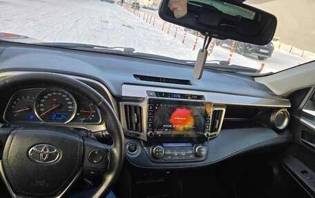 Toyota RAV4, 2013 год, 1 760 000 рублей, 10 фотография