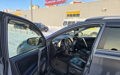 Toyota RAV4, 2013 год, 1 760 000 рублей, 9 фотография