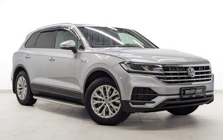 Volkswagen Touareg III, 2019 год, 4 950 000 рублей, 3 фотография