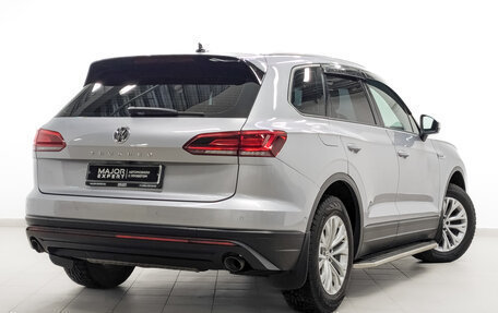 Volkswagen Touareg III, 2019 год, 4 950 000 рублей, 5 фотография