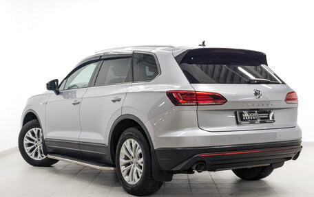 Volkswagen Touareg III, 2019 год, 4 950 000 рублей, 7 фотография