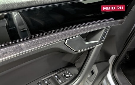 Volkswagen Touareg III, 2019 год, 4 950 000 рублей, 25 фотография