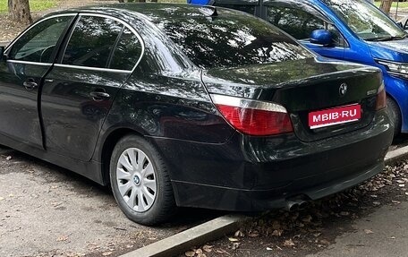 BMW 5 серия, 2004 год, 950 000 рублей, 1 фотография