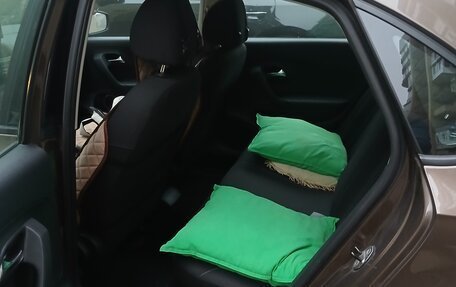 Volkswagen Polo VI (EU Market), 2015 год, 1 200 000 рублей, 2 фотография