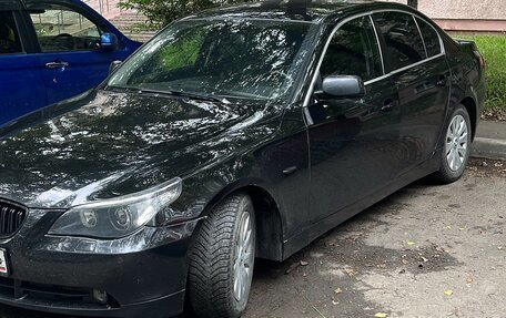 BMW 5 серия, 2004 год, 950 000 рублей, 3 фотография