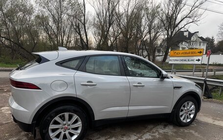 Jaguar E-Pace, 2019 год, 2 600 000 рублей, 7 фотография