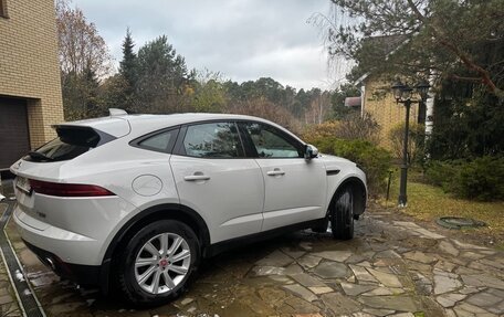 Jaguar E-Pace, 2019 год, 2 600 000 рублей, 13 фотография