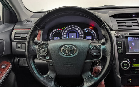 Toyota Camry, 2014 год, 1 790 000 рублей, 20 фотография