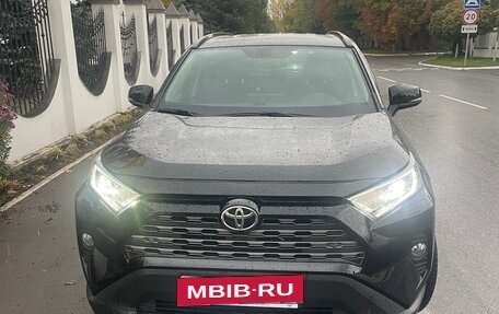Toyota RAV4, 2022 год, 3 845 000 рублей, 4 фотография
