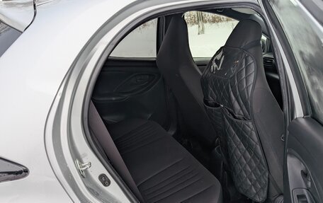 Toyota Yaris, 2020 год, 1 090 000 рублей, 11 фотография