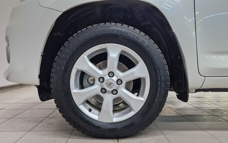 Toyota RAV4, 2011 год, 1 415 000 рублей, 12 фотография