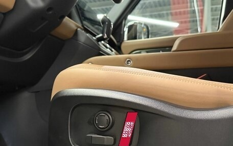 Land Rover Defender II, 2025 год, 18 500 000 рублей, 12 фотография