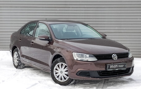 Volkswagen Jetta VI, 2014 год, 1 025 000 рублей, 3 фотография