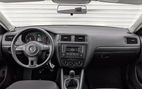 Volkswagen Jetta VI, 2014 год, 1 025 000 рублей, 14 фотография