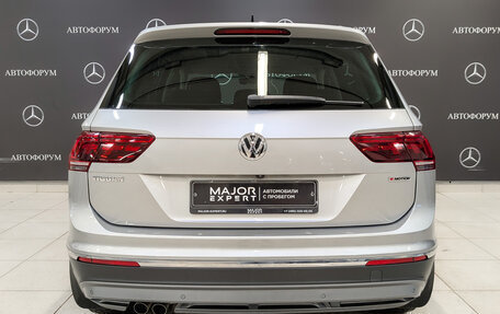 Volkswagen Tiguan II, 2018 год, 2 650 000 рублей, 6 фотография