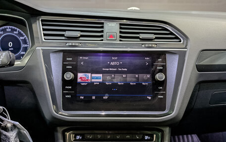 Volkswagen Tiguan II, 2018 год, 2 650 000 рублей, 17 фотография