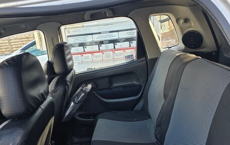 Suzuki Swift II, 2002 год, 300 000 рублей, 7 фотография