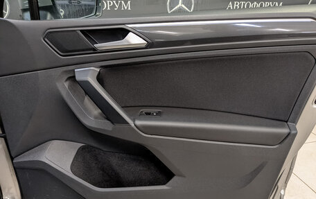 Volkswagen Tiguan II, 2018 год, 2 650 000 рублей, 24 фотография