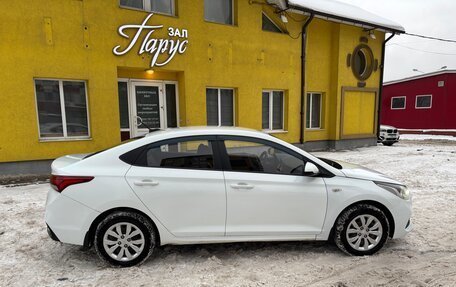 Hyundai Solaris II рестайлинг, 2017 год, 830 000 рублей, 5 фотография