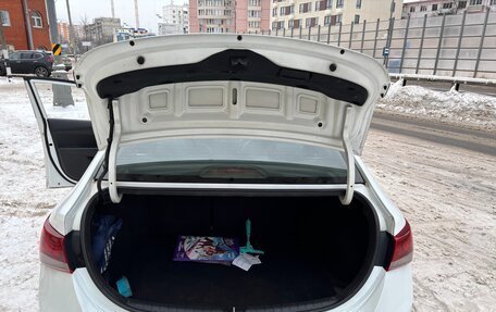 Hyundai Solaris II рестайлинг, 2017 год, 830 000 рублей, 12 фотография