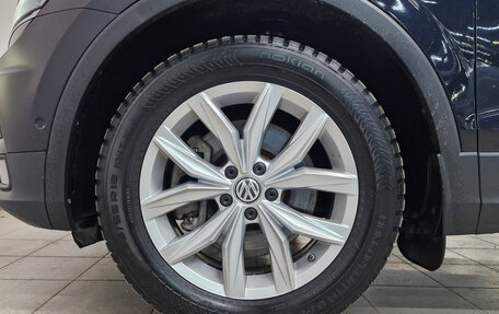 Volkswagen Tiguan II, 2018 год, 3 350 000 рублей, 12 фотография