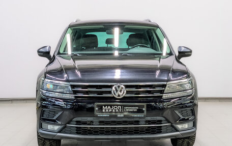 Volkswagen Tiguan II, 2018 год, 3 350 000 рублей, 2 фотография