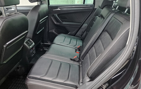 Volkswagen Tiguan II, 2018 год, 3 350 000 рублей, 17 фотография