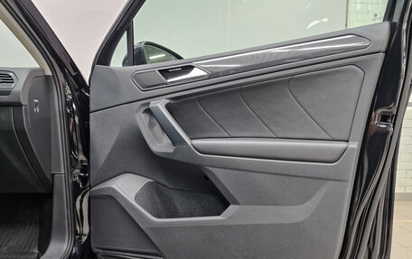 Volkswagen Tiguan II, 2018 год, 3 350 000 рублей, 23 фотография