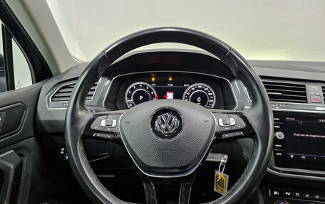 Volkswagen Tiguan II, 2018 год, 3 350 000 рублей, 21 фотография