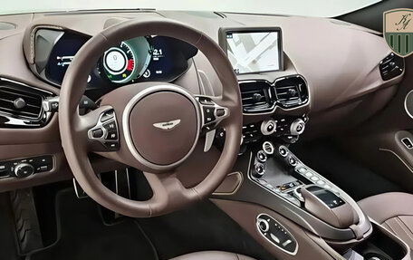 Aston Martin V8 Vantage IV, 2023 год, 18 055 000 рублей, 2 фотография