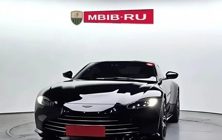 Aston Martin V8 Vantage IV, 2023 год, 18 055 000 рублей, 18 фотография