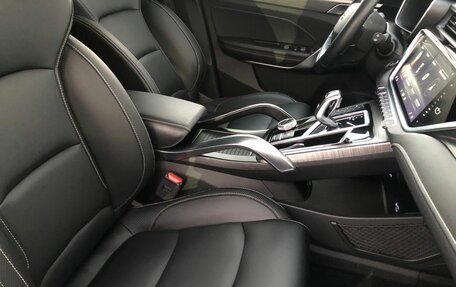 Geely Atlas, 2022 год, 2 100 000 рублей, 10 фотография