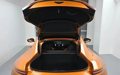 Aston Martin V8 Vantage IV, 2023 год, 18 050 000 рублей, 19 фотография