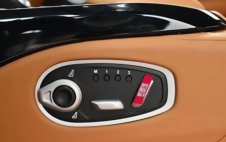 Aston Martin V8 Vantage IV, 2023 год, 18 050 000 рублей, 14 фотография