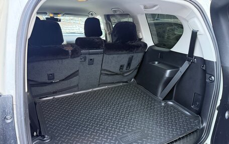 Toyota Land Cruiser Prado 150 рестайлинг 2, 2013 год, 4 000 000 рублей, 6 фотография