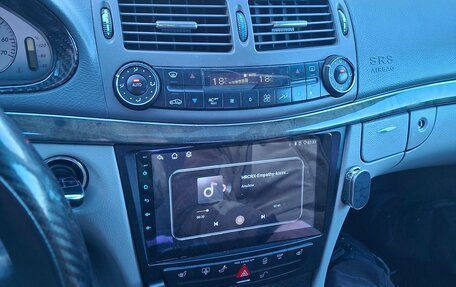 Mercedes-Benz E-Класс, 2004 год, 640 000 рублей, 5 фотография