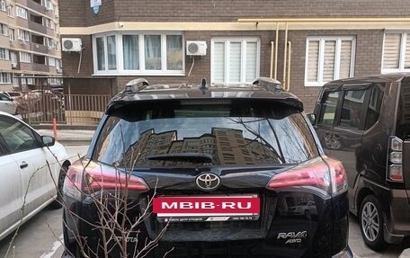 Toyota RAV4, 2018 год, 3 200 000 рублей, 3 фотография