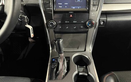 Toyota Camry, 2015 год, 1 399 000 рублей, 12 фотография