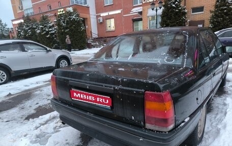 Opel Omega A, 1990 год, 200 000 рублей, 1 фотография