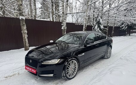Jaguar XF II, 2020 год, 2 500 000 рублей, 1 фотография