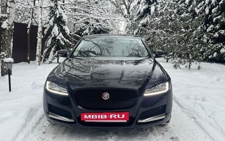 Jaguar XF II, 2020 год, 2 500 000 рублей, 2 фотография