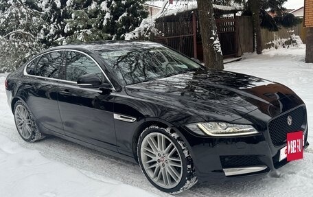 Jaguar XF II, 2020 год, 2 500 000 рублей, 3 фотография